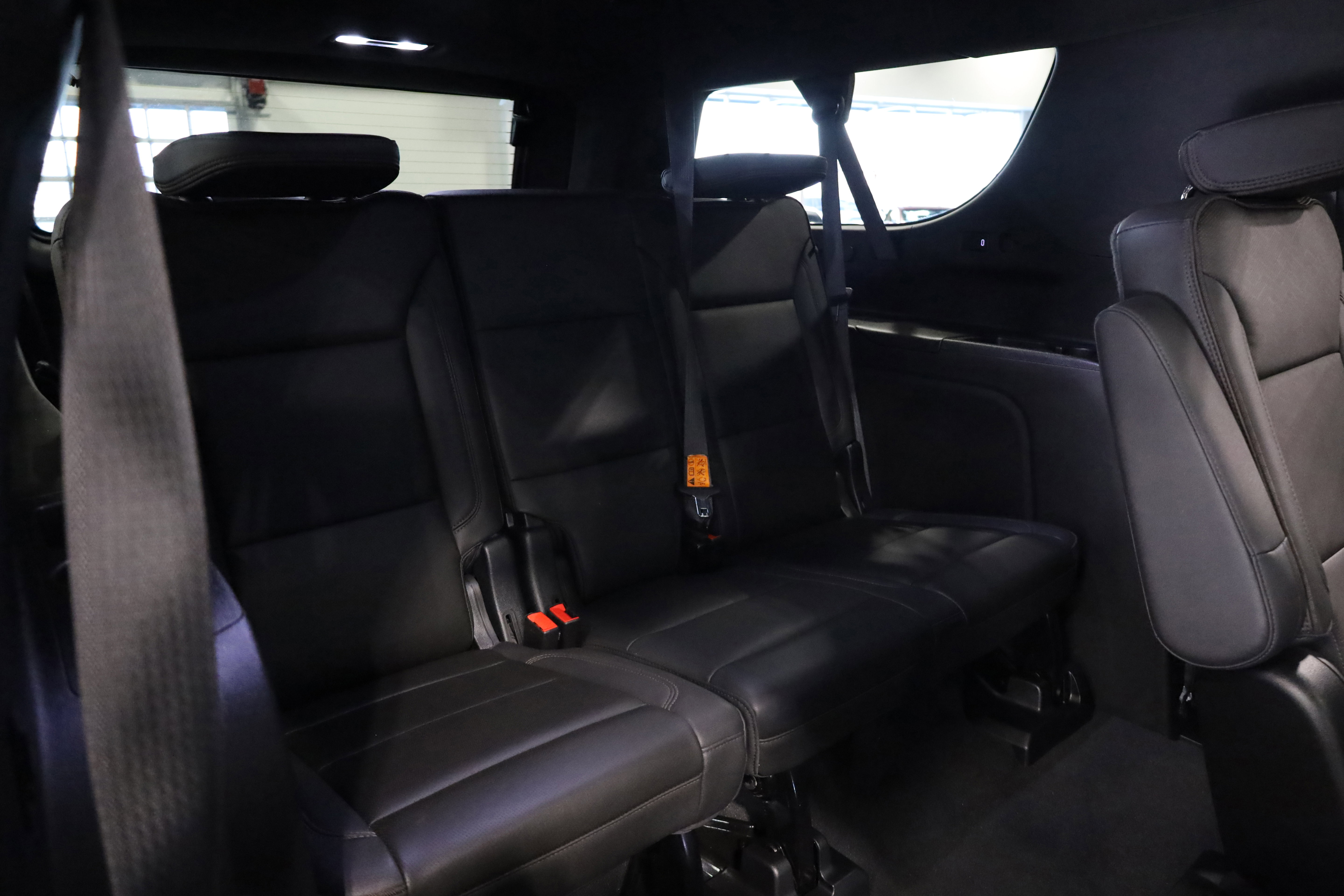 Used 2024 Chevrolet Suburban High Country w/ Advanced Technology Package image 40