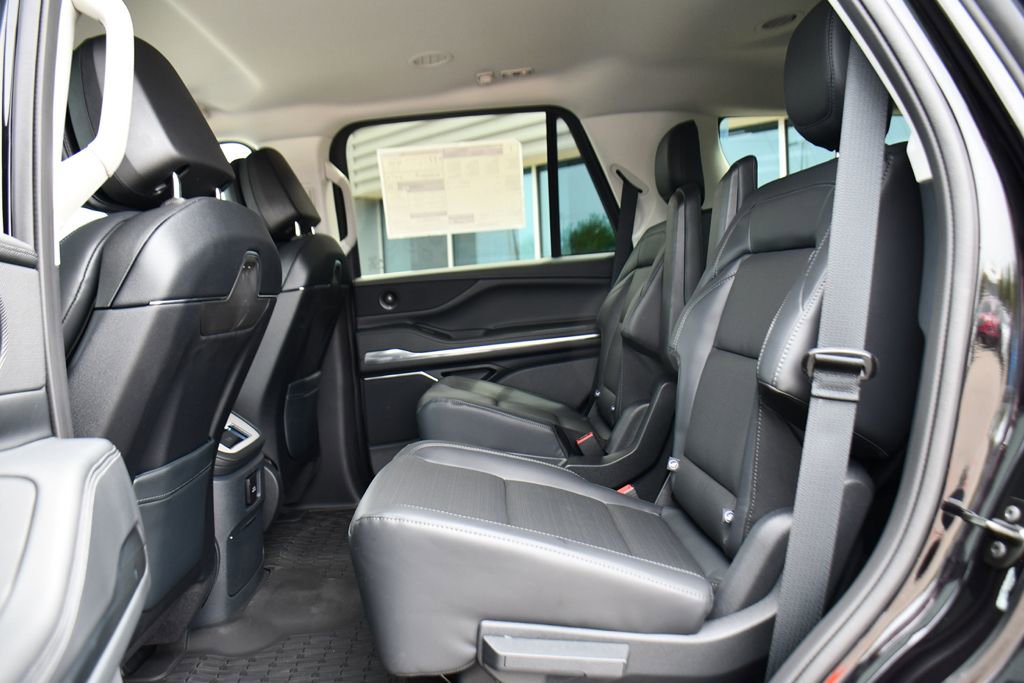 New 2026 Lincoln Navigator Premiere AWD/4WD image 22