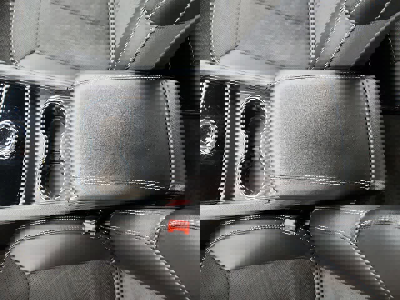 Used 2025 Jeep Grand Cherokee L Laredo image 21