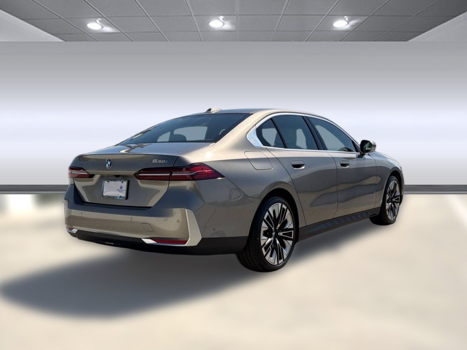 Used 2026 BMW 530i w/ Premium Package RWD image 8