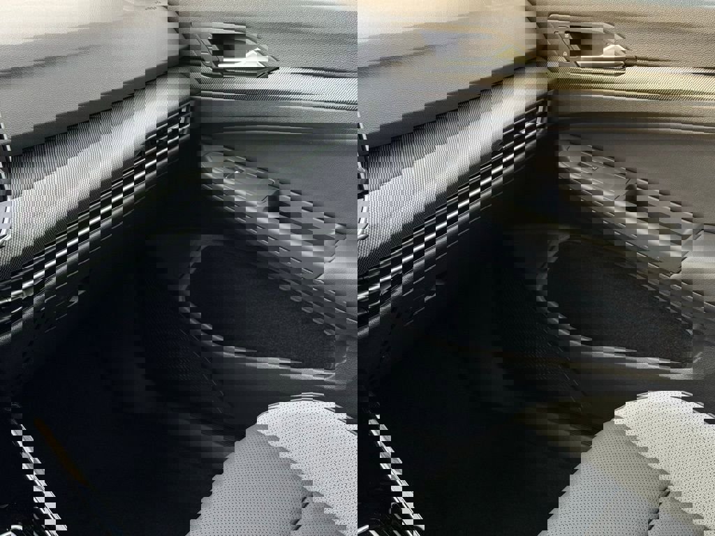 New 2025 Volkswagen GTI SE image 34