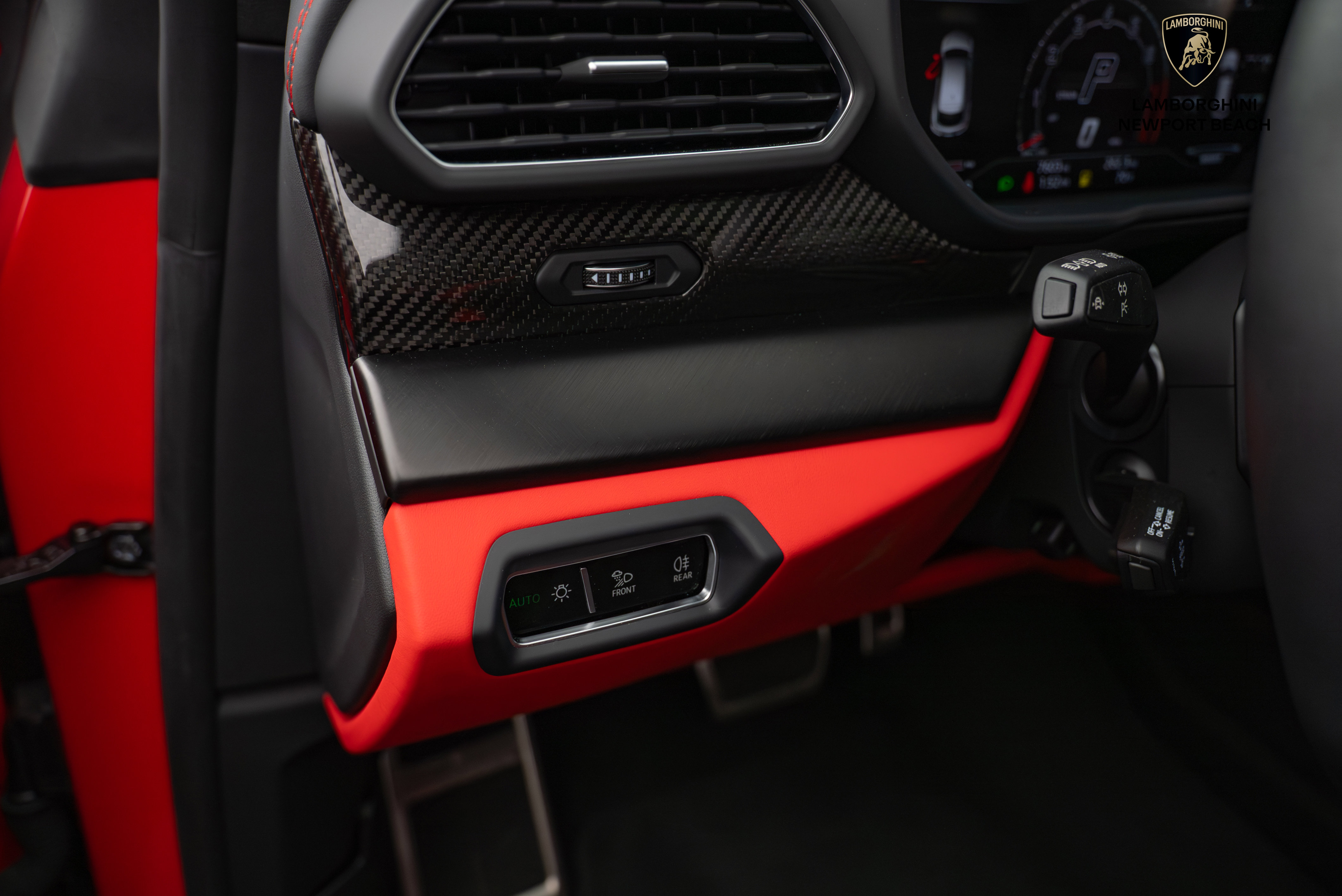 Used 2024 Lamborghini Urus S image 27