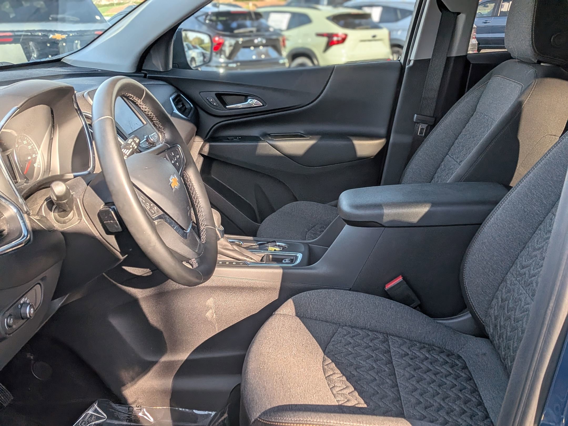 Certified 2024 Chevrolet Equinox LT w/ LPO, Floor Liner Package FWD image 16