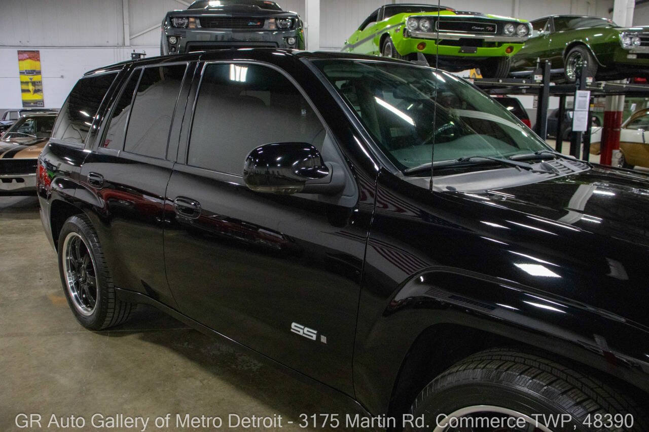 Used 2008 Chevrolet TrailBlazer SS w/ Sun And 6-Disc Cd Package AWD/4WD image 24