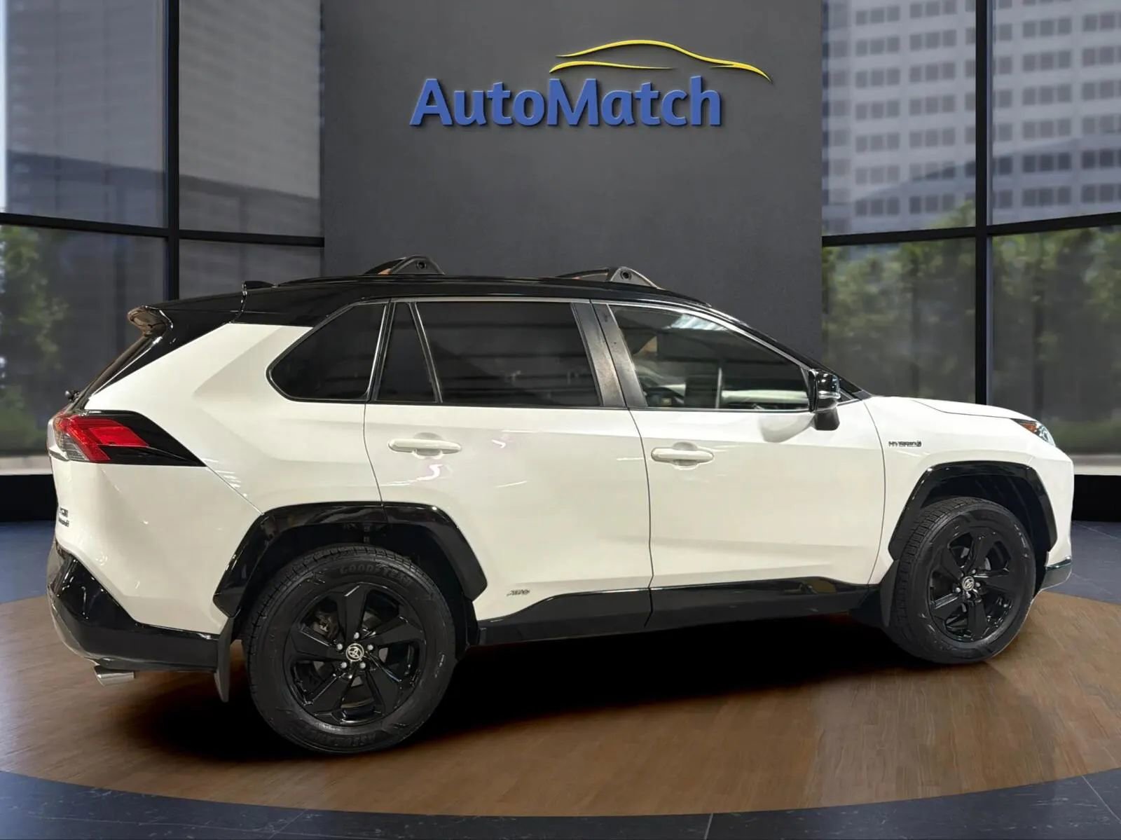 Used 2020 Toyota RAV4 XSE AWD/4WD image 12