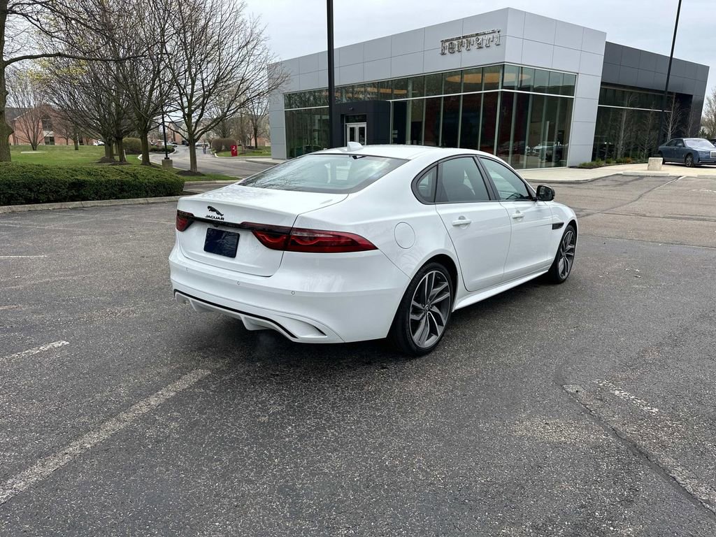New 2024 Jaguar XF R-Dynamic SE image 5