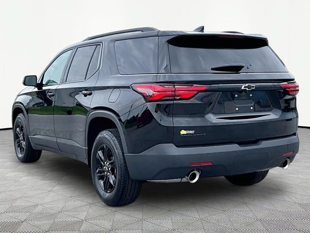 Used 2023 Chevrolet Traverse LS w/ Midnight/Sport Edition FWD image 4