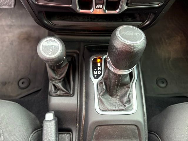 Used 2022 Jeep Gladiator Sport image 21