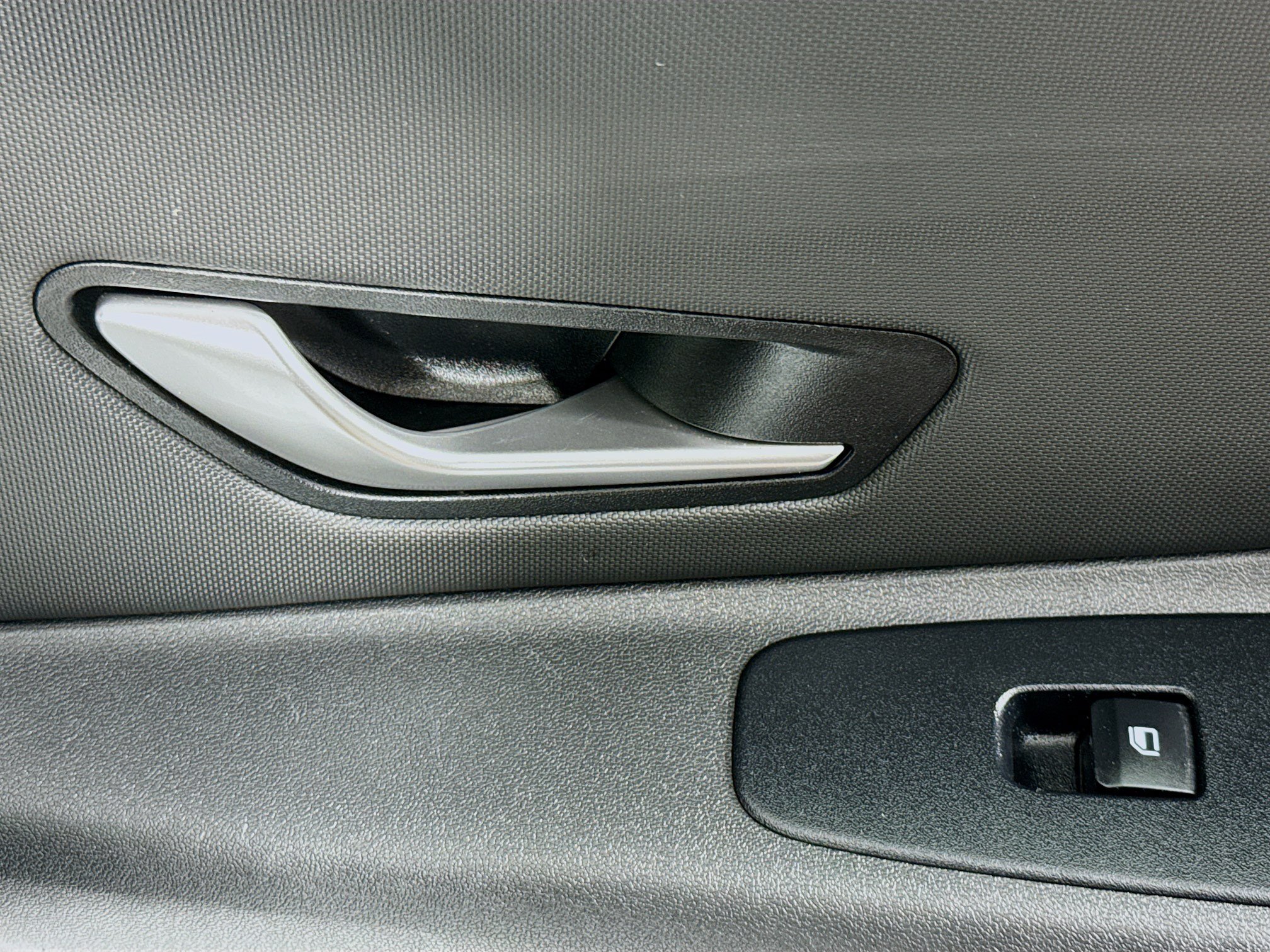 Used 2022 Hyundai Elantra SEL w/ Convenience Package FWD image 30