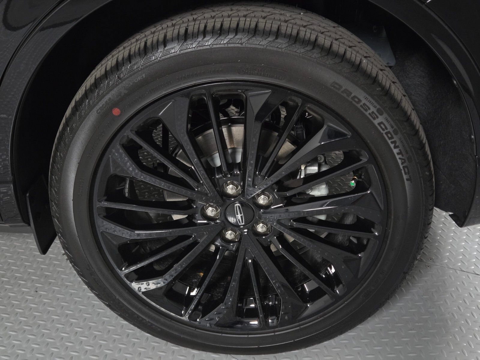 New 2026 Lincoln Corsair Reserve w/ Jet Appearance Package AWD/4WD image 5