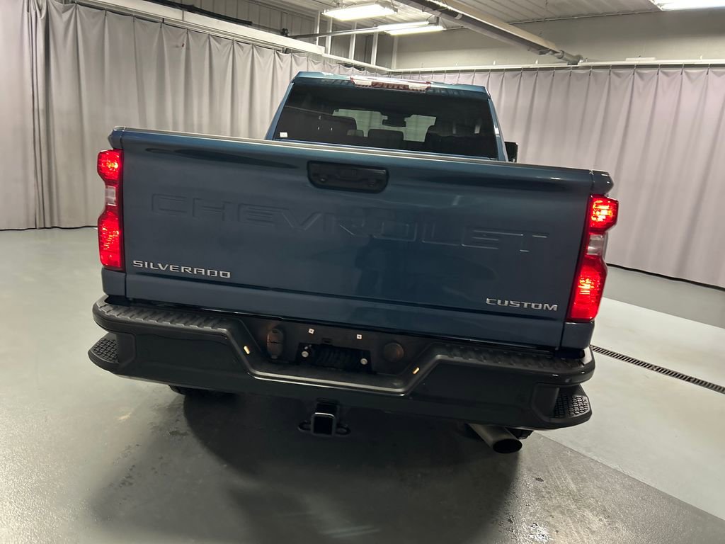Used 2025 Chevrolet Silverado 2500 Custom w/ Custom Value Package AWD/4WD image 6