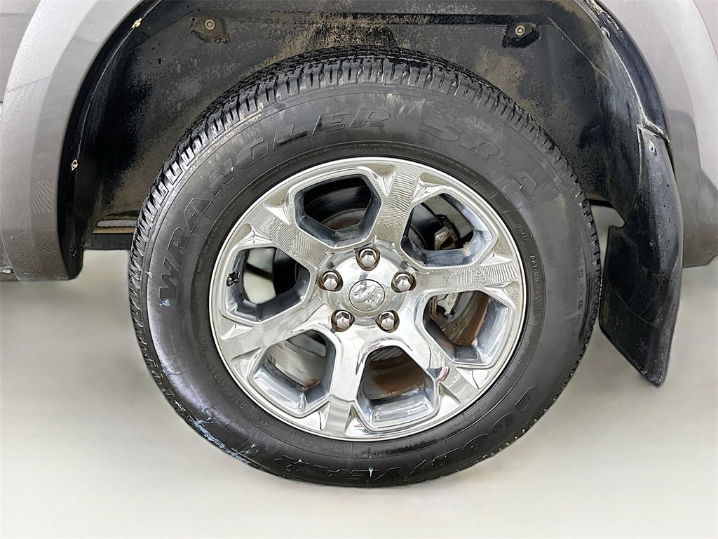 Used 2014 RAM 1500 Laramie image 24