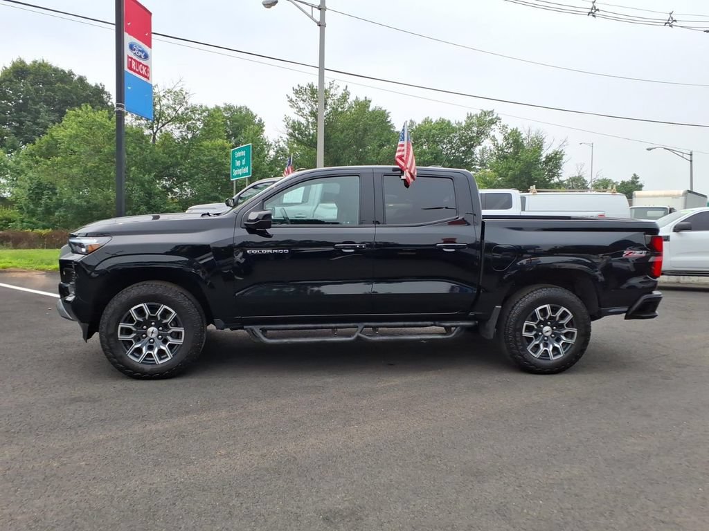 Used 2024 Chevrolet Colorado Z71 AWD/4WD image 18