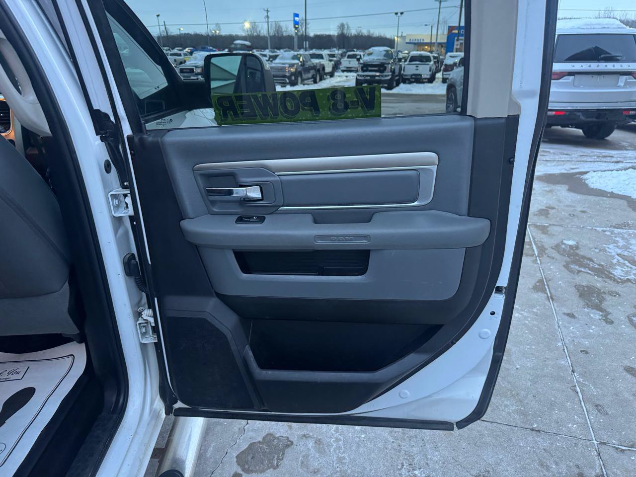 Used 2016 RAM 2500 SLT AWD/4WD image 16
