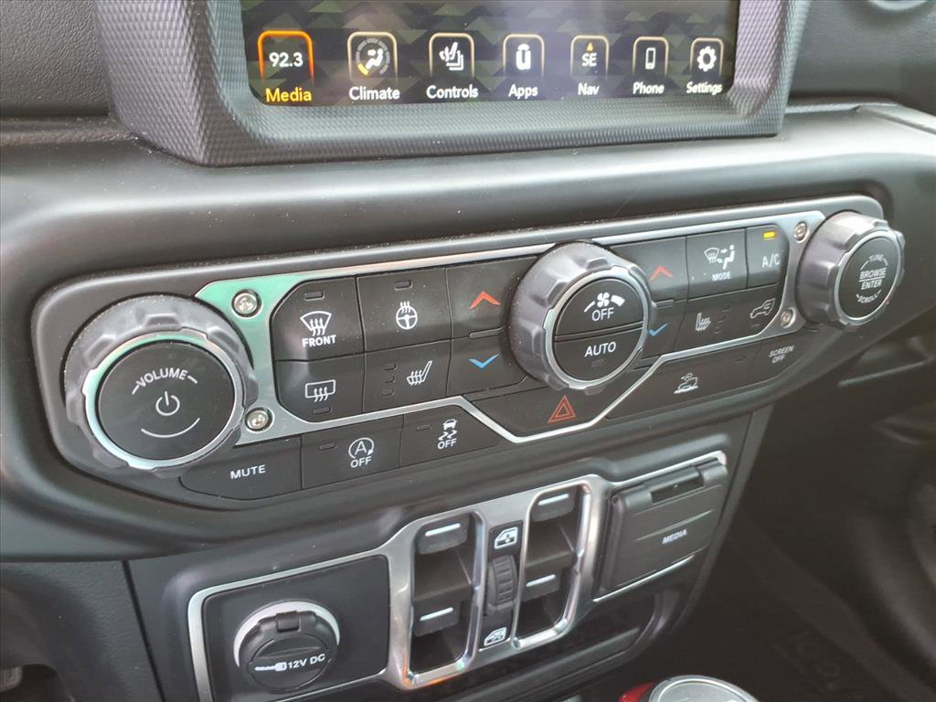 Used 2022 Jeep Gladiator Overland w/ Popular Equipment Package AWD/4WD image 31
