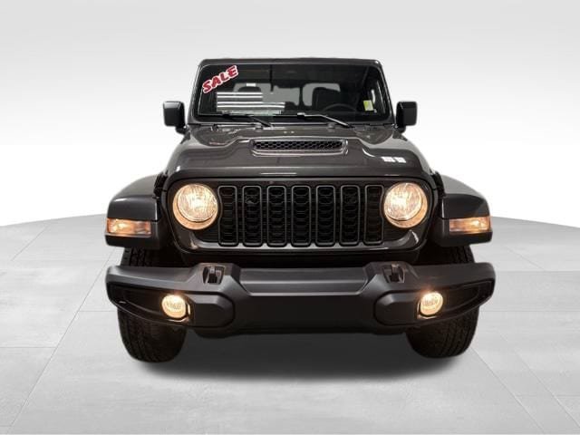 New 2026 Jeep Gladiator Sport AWD/4WD image 3
