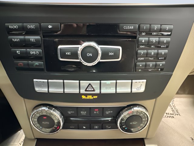 Used 2013 Mercedes-Benz C 300 4MATIC Sedan image 23