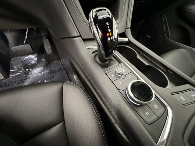 Used 2026 Cadillac XT5 Luxury AWD/4WD image 16