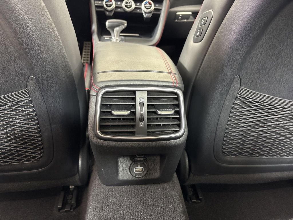 Used 2021 Genesis G70 3.3T w/ Sport Package RWD image 27