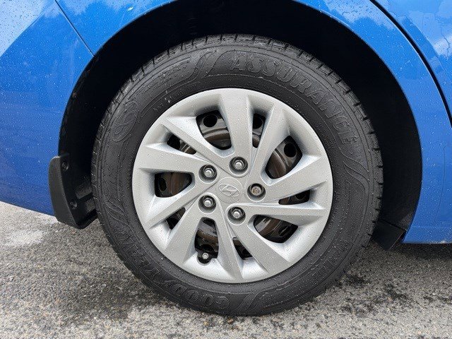 Used 2017 Hyundai Elantra SE image 22