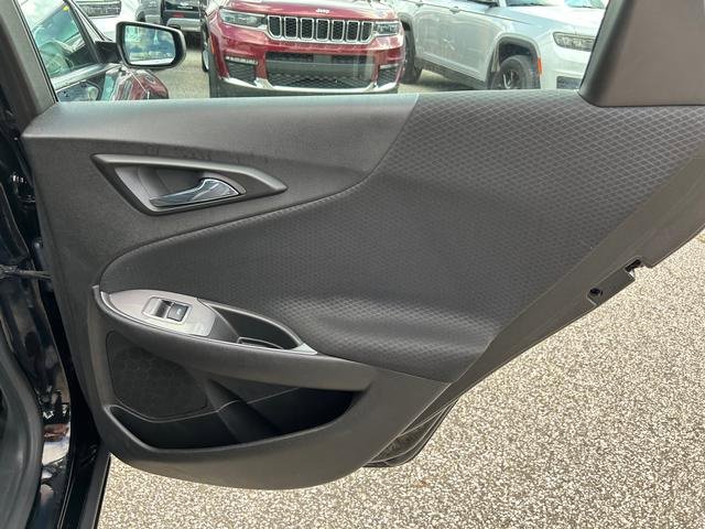 Used 2023 Chevrolet Malibu LT image 27