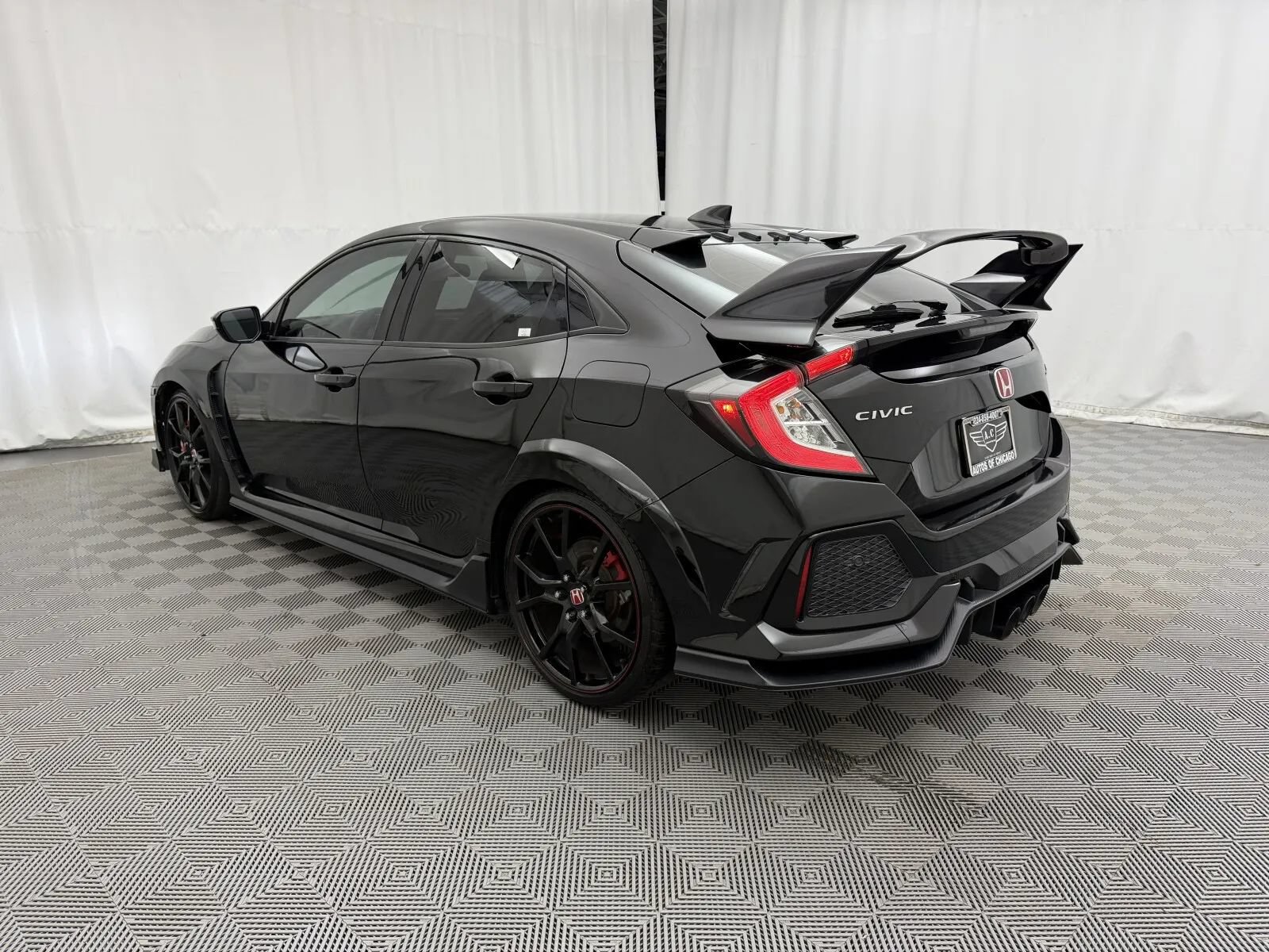 Used 2018 Honda Civic Type R image 7