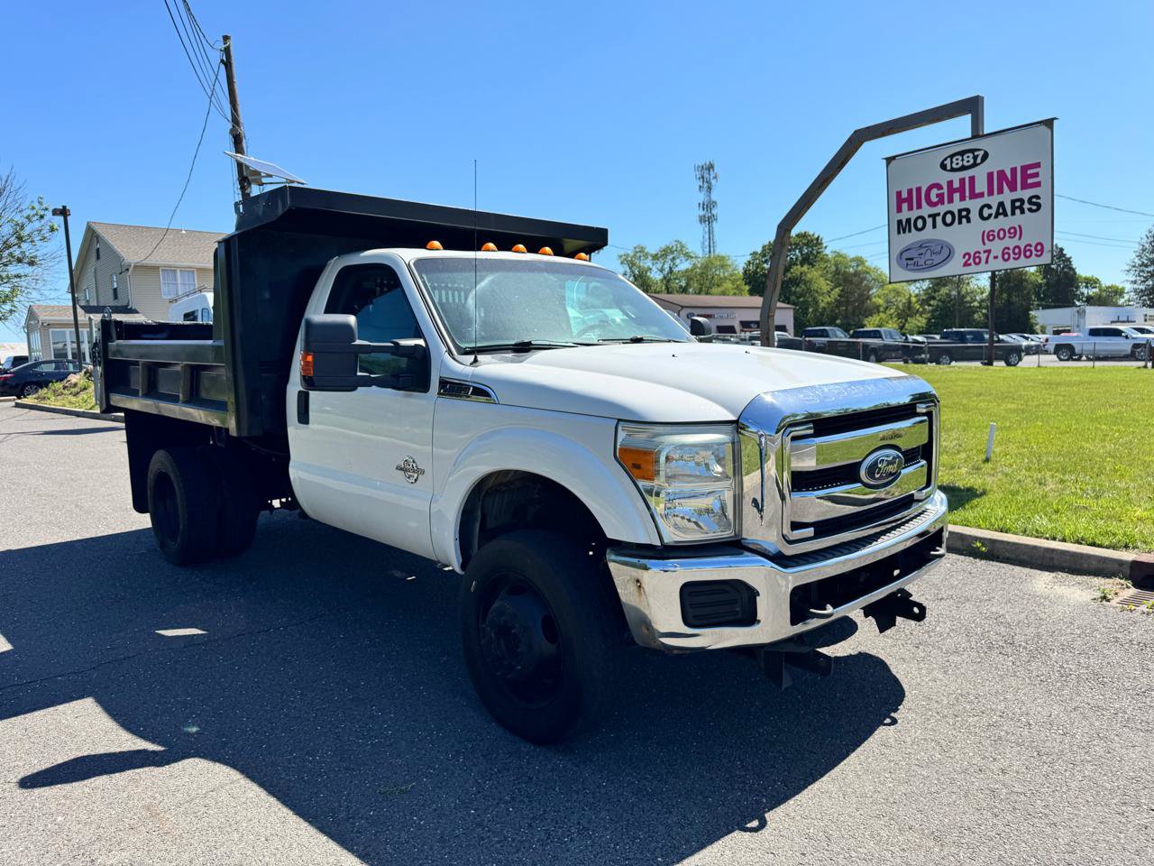 Used 2011 Ford F550 4x4 Regular Cab Super Duty w/ Payload Upgrade Pkg image 3