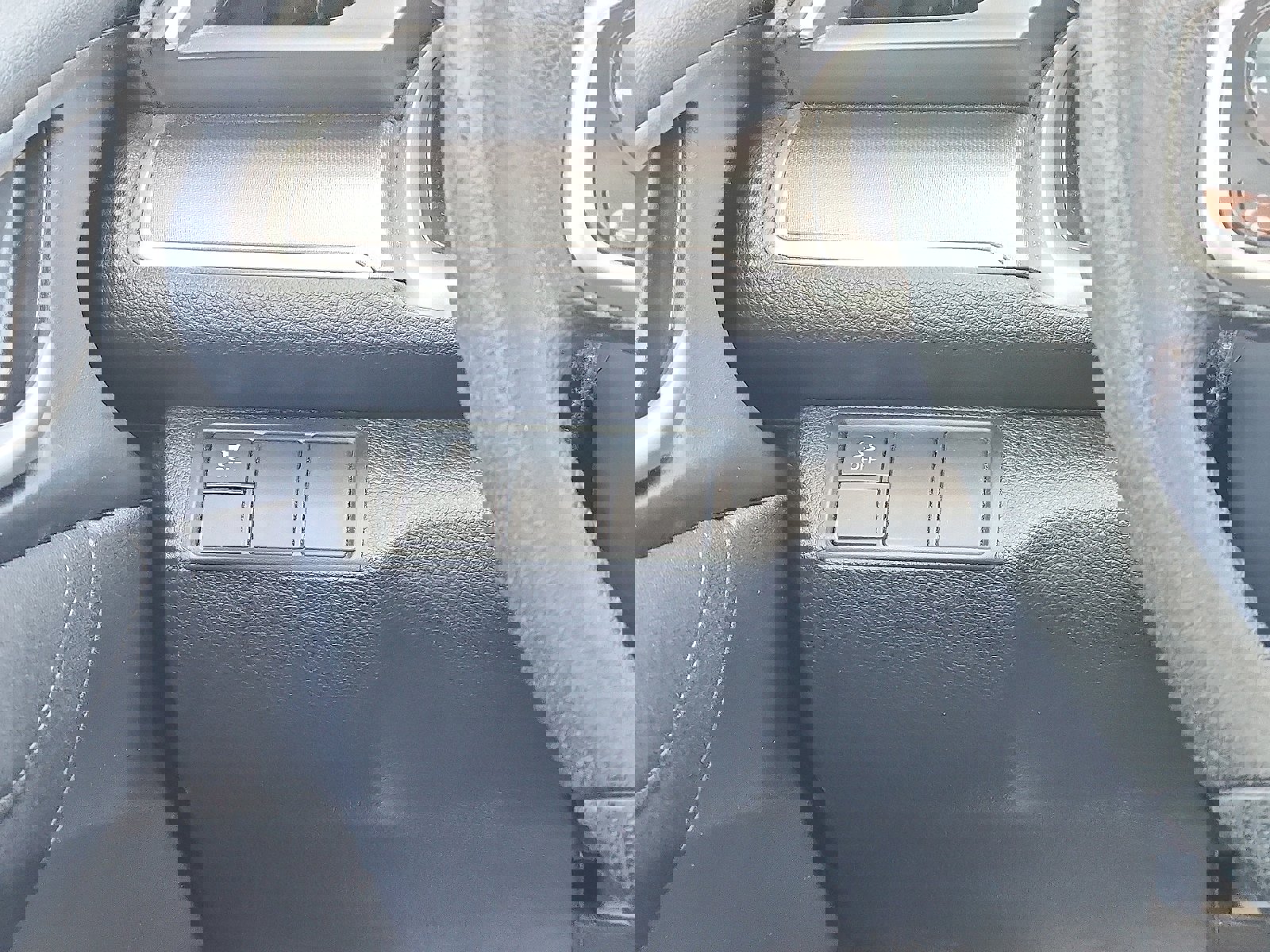 Used 2018 Honda Civic EX image 13