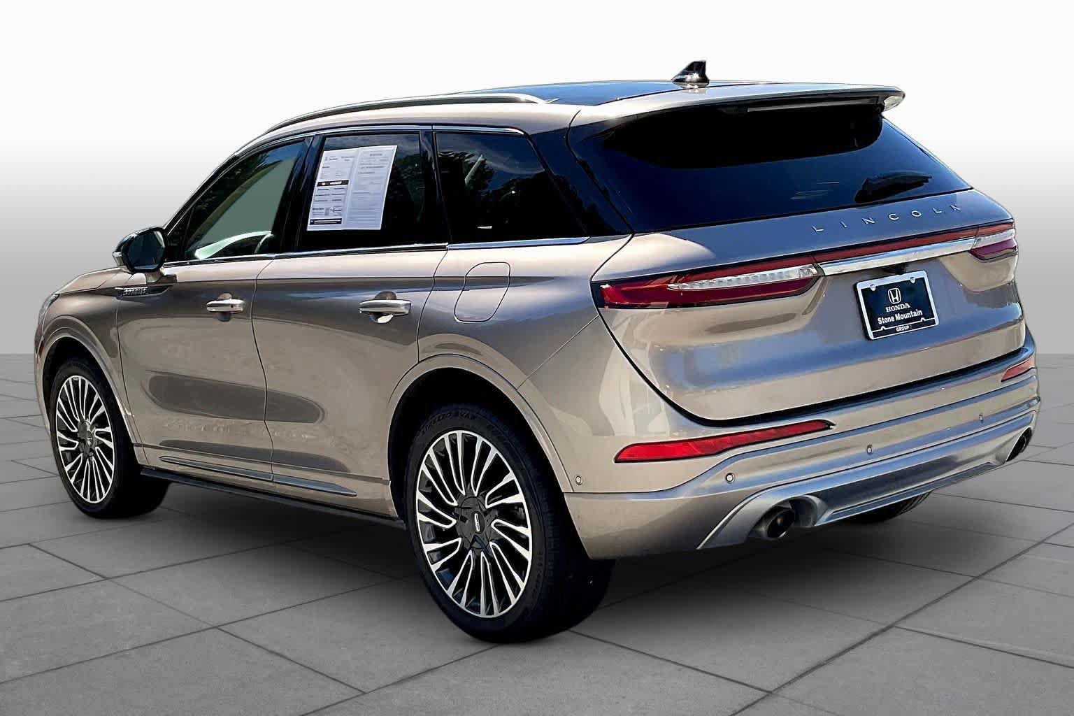 Used 2021 Lincoln Corsair Reserve AWD/4WD image 11