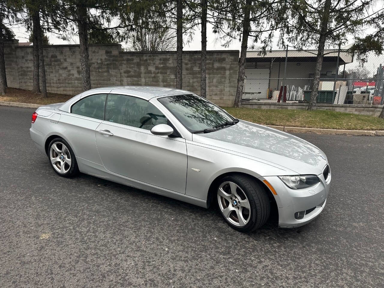 Used 2009 BMW 328i Convertible image 6