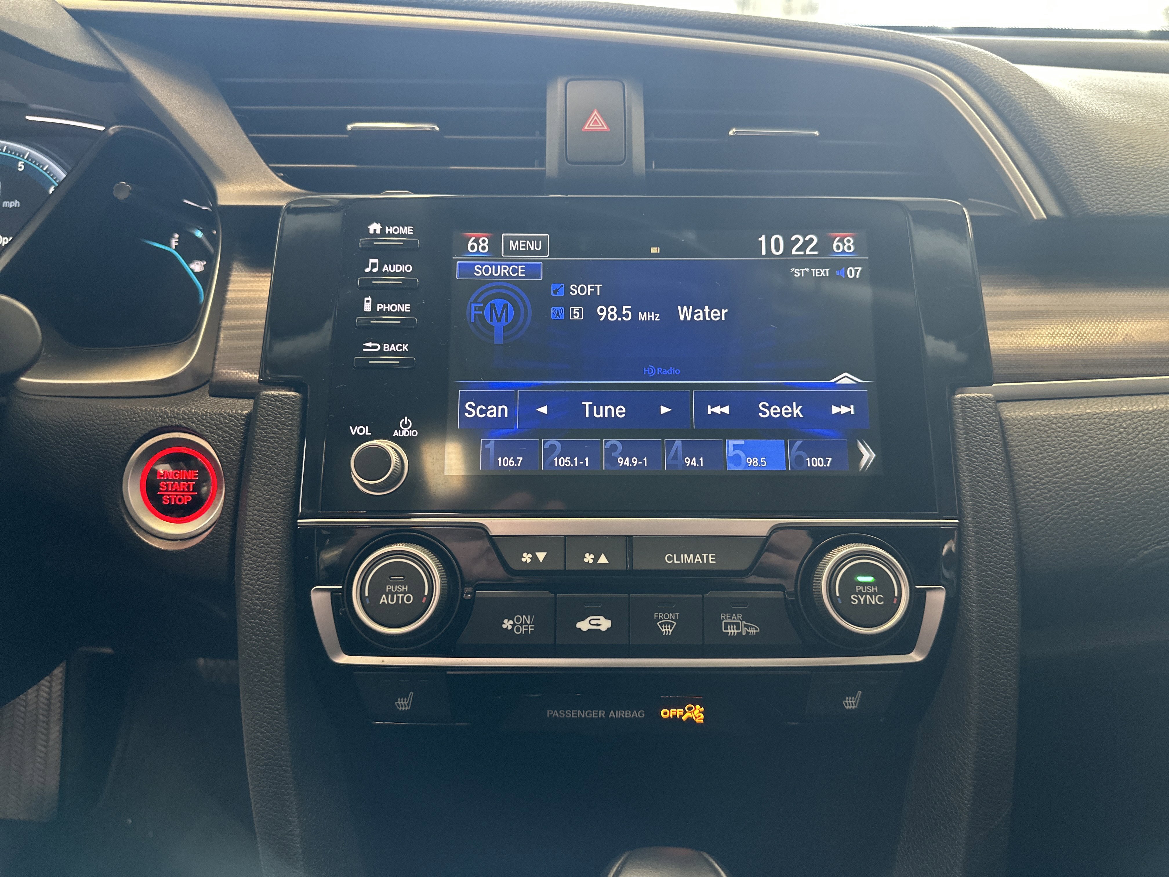 Used 2021 Honda Civic EX-L image 3