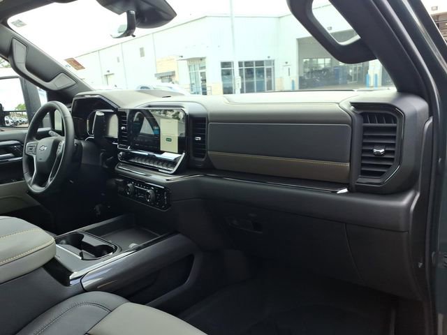 Used 2026 Chevrolet Silverado 2500 ZR2 w/ LPO, Dark Essentials Package image 17