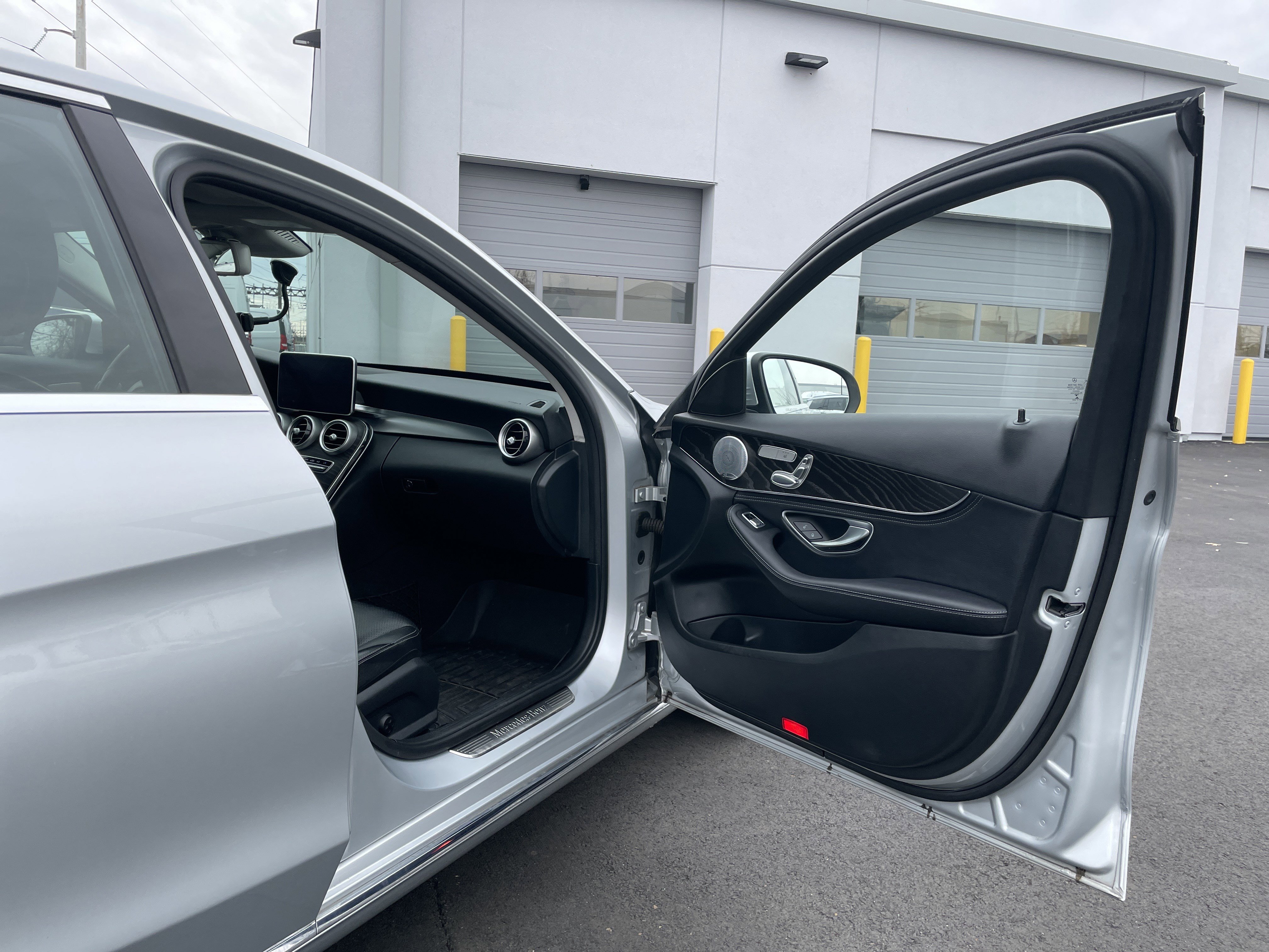 Used 2016 Mercedes-Benz C 300 C 300 image 8