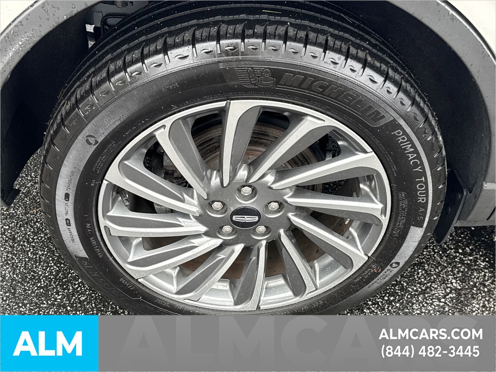 Used 2023 Lincoln Corsair Reserve w/ Rear Removable Package Tray image 21