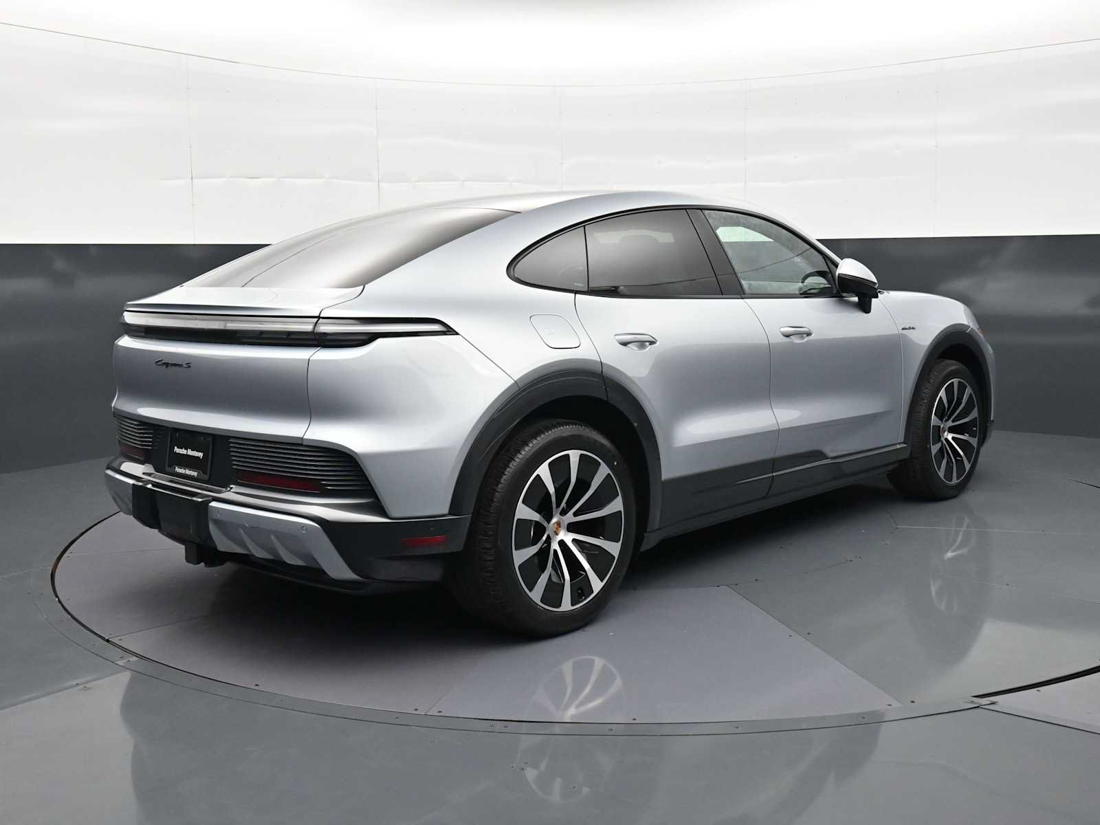 New 2026 Porsche Cayenne S AWD/4WD image 33