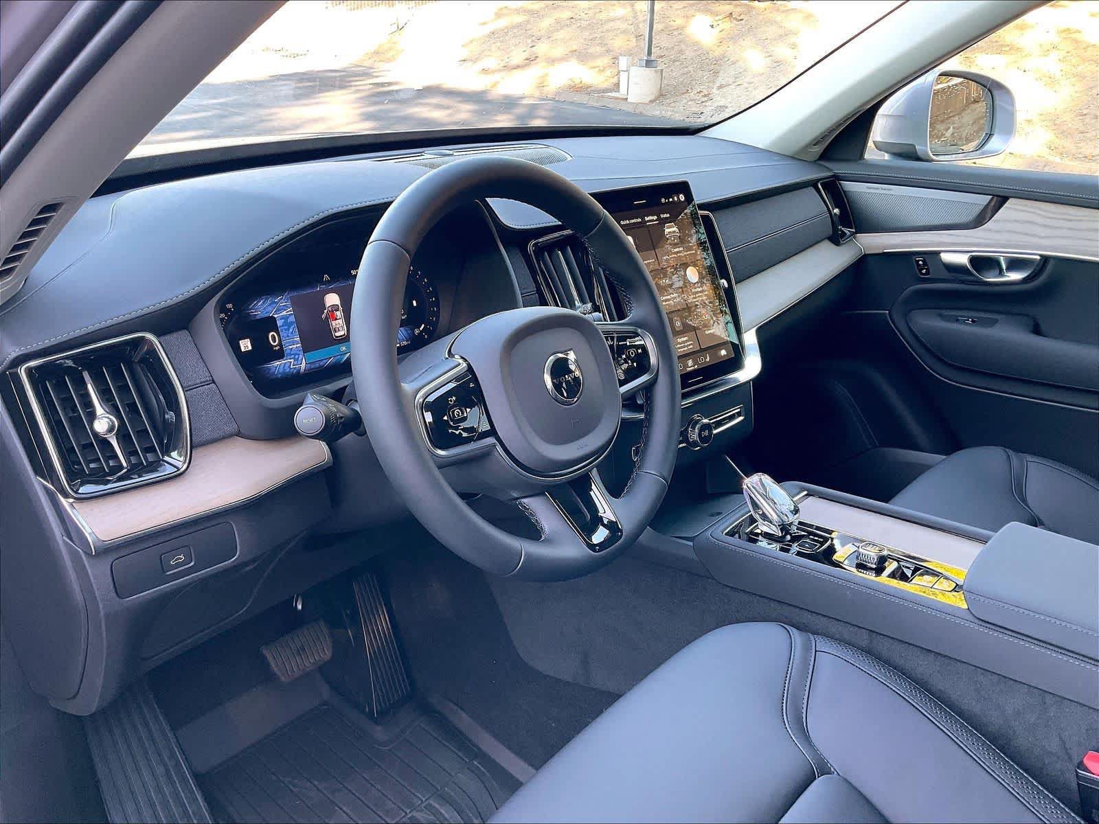New 2027 Volvo XC90 B5 Plus AWD/4WD image 8