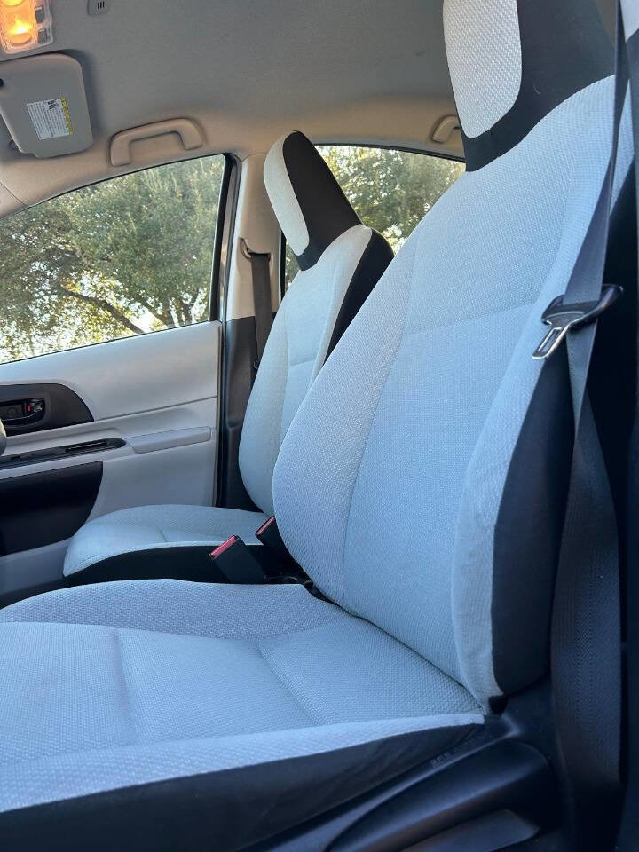 Used 2012 Toyota Prius C One image 18