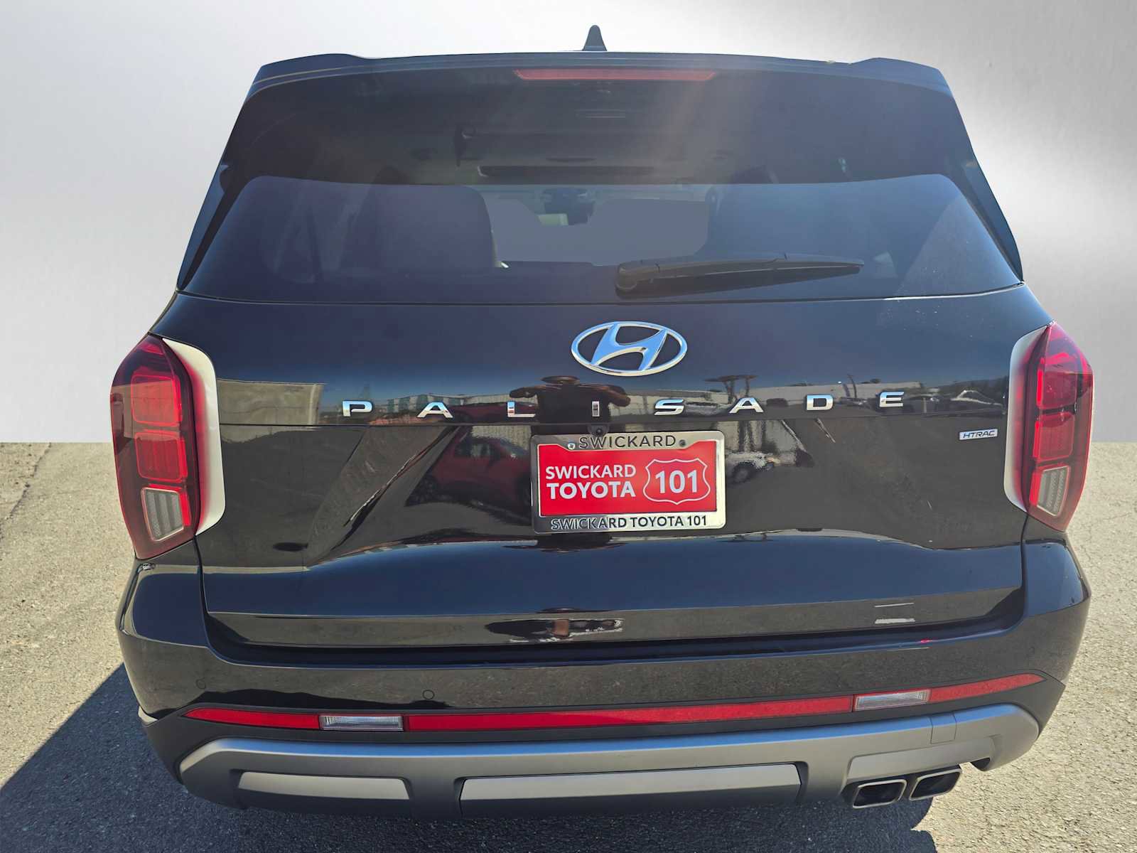 Used 2024 Hyundai Palisade Limited image 4