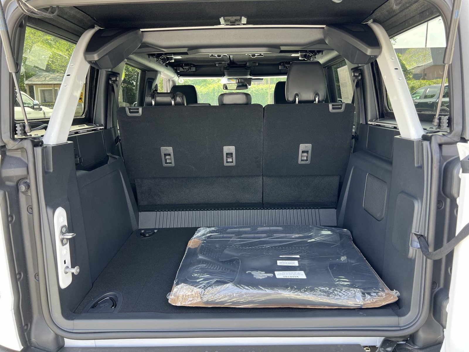New 2026 Ford Bronco Outer Banks w/ Sasquatch Package AWD/4WD image 25