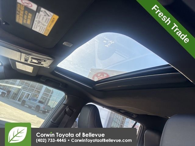 Used 2023 Toyota Highlander XSE image 14