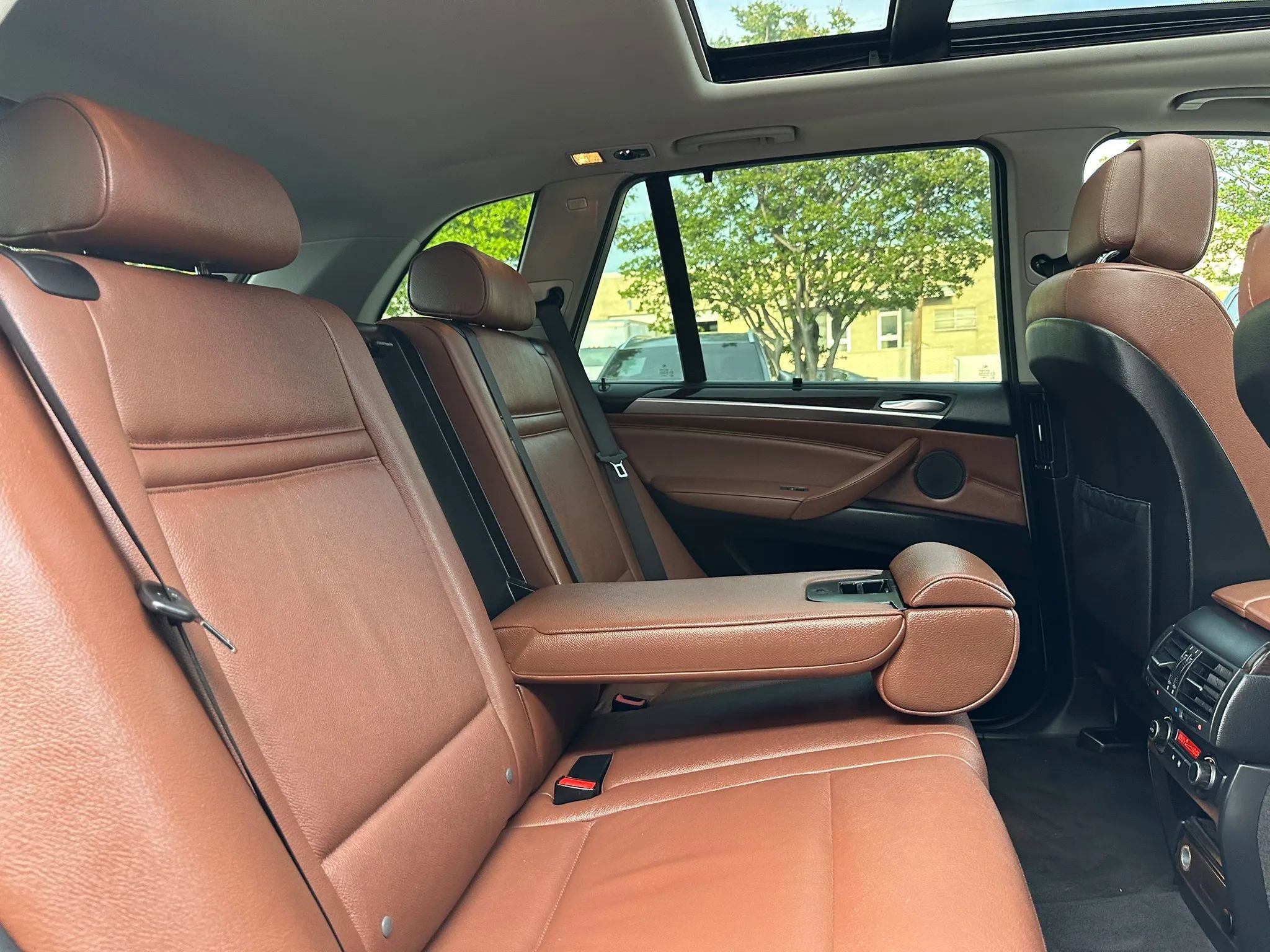 Used 2012 BMW X5 xDrive35d image 28