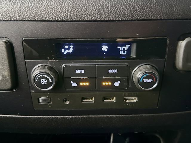 Used 2020 GMC Yukon Denali w/ Denali Ultimate Package AWD/4WD image 27