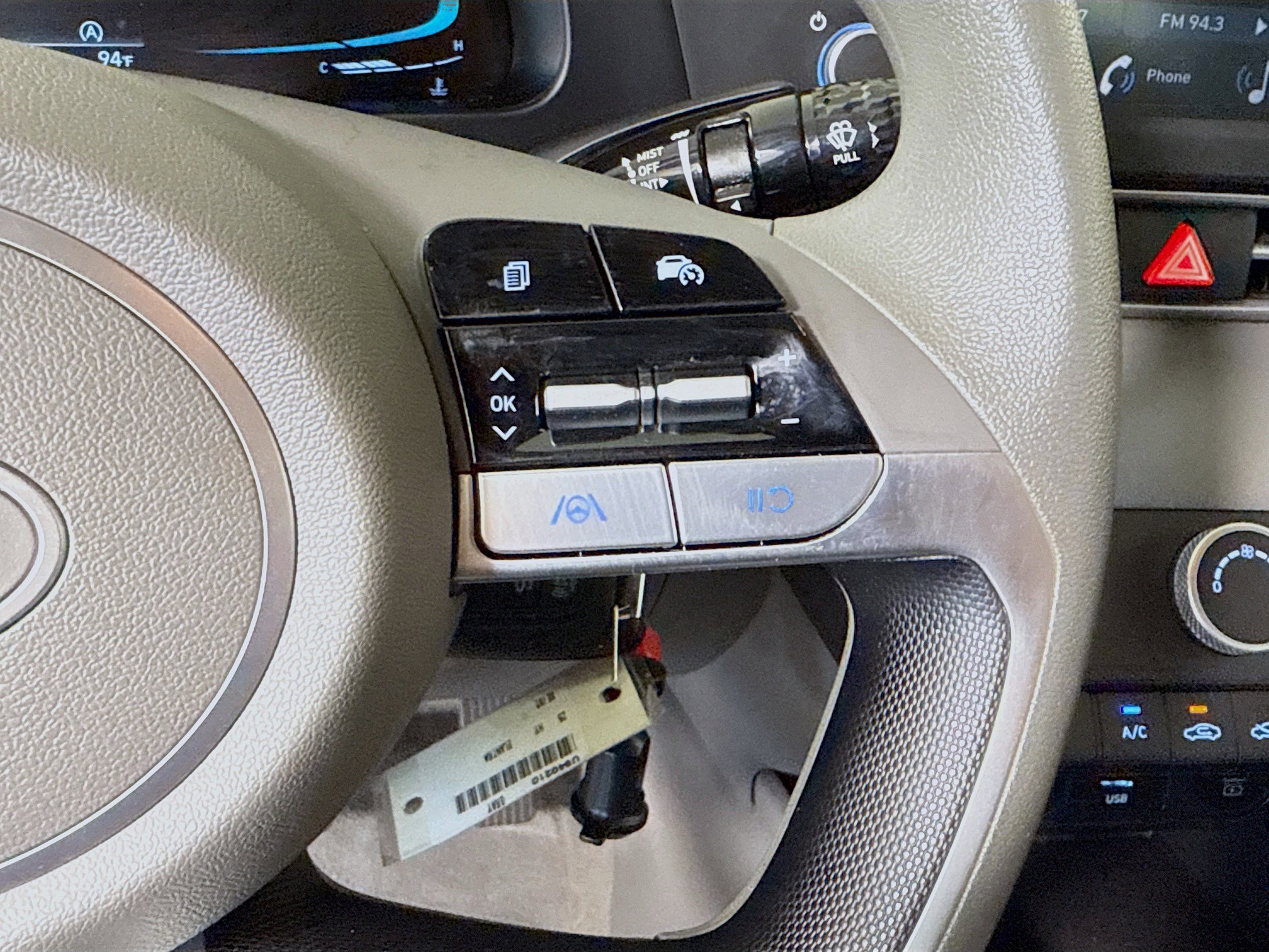 Used 2025 Hyundai Elantra SE image 15