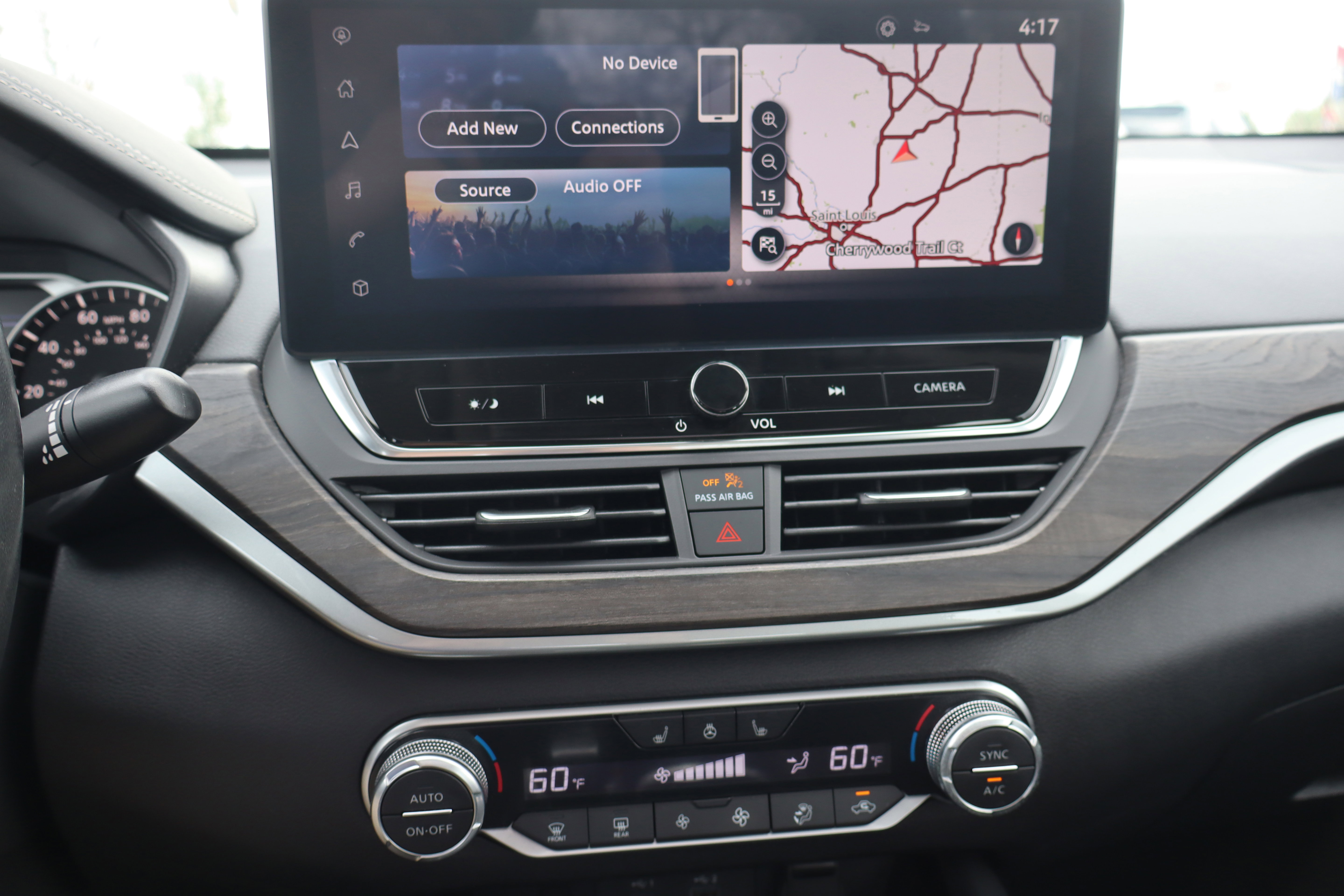 Used 2023 Nissan Altima 2.5 SL FWD image 18