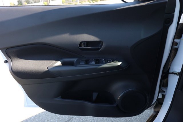 New 2025 Nissan Kicks Play S image 23