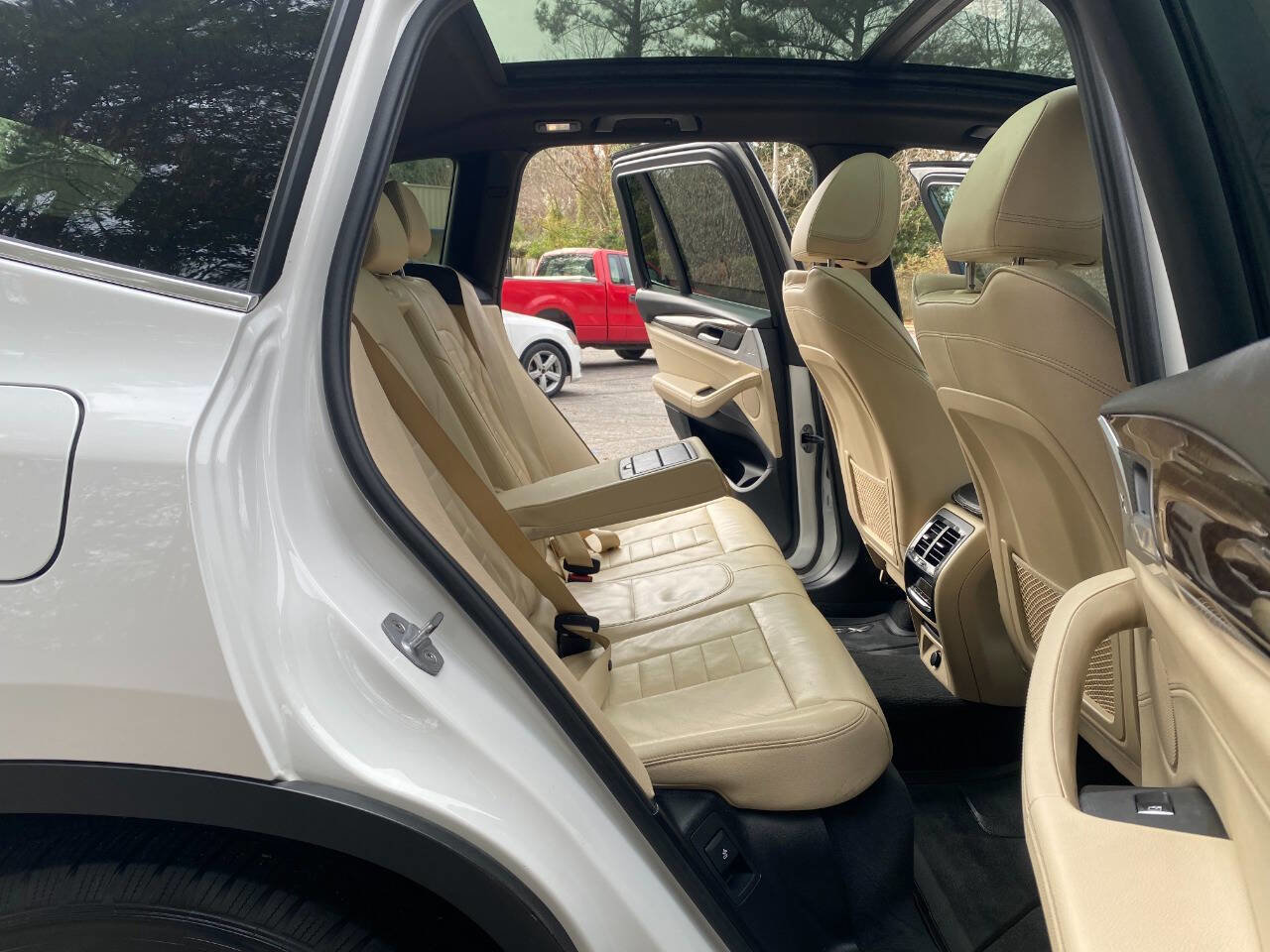 Used 2019 BMW X3 sDrive30i w/ Premium Package image 56