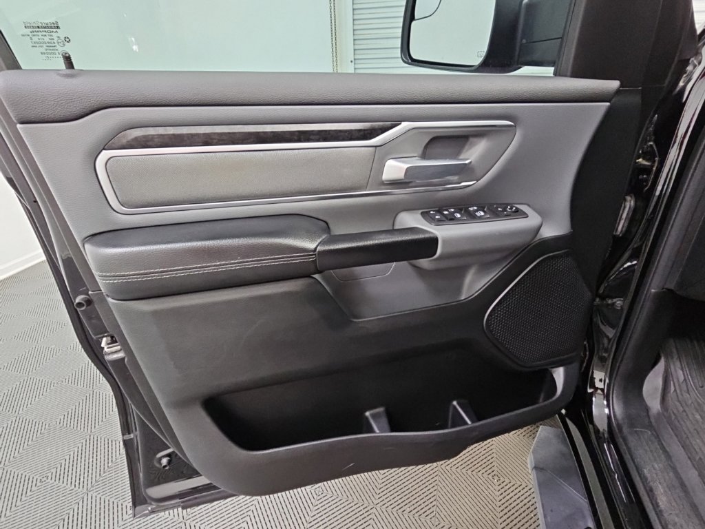 Used 2021 RAM 1500 Big Horn RWD image 28