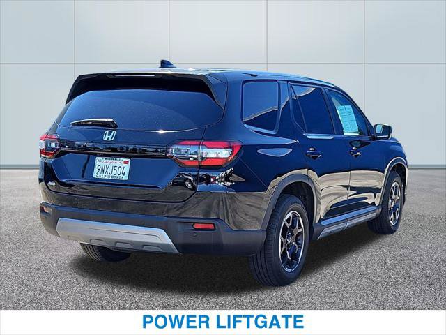 Certified 2025 Honda Pilot EX-L image 7