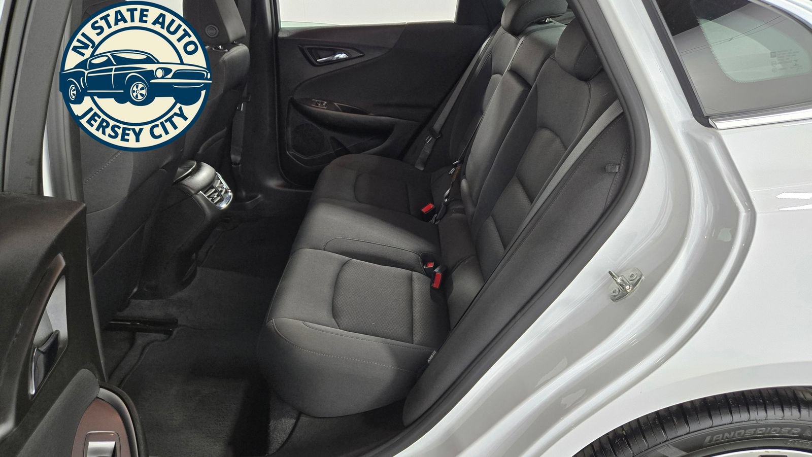 Used 2023 Chevrolet Malibu LT FWD image 25