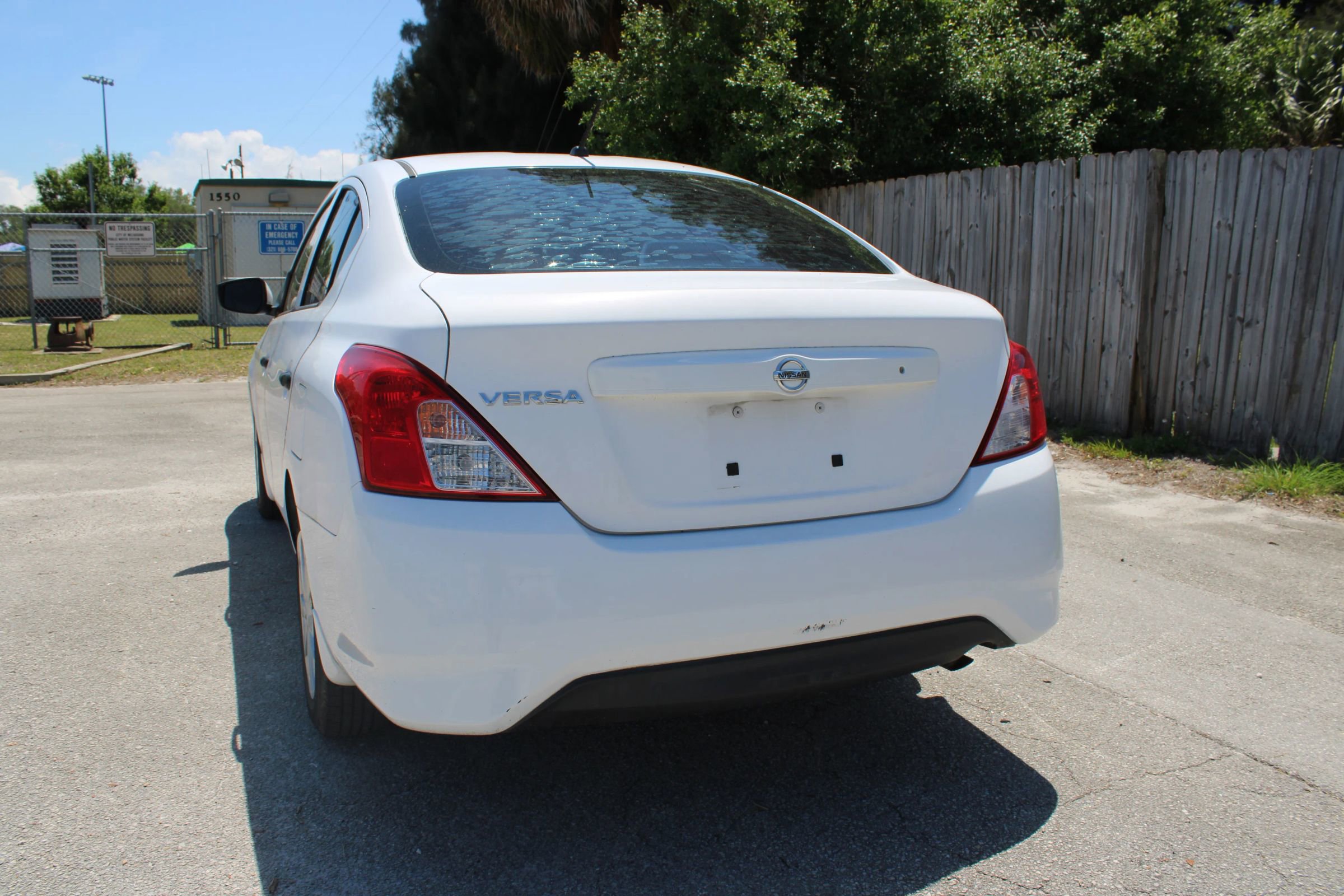 Used 2018 Nissan Versa S FWD image 5